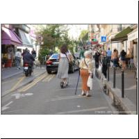 BeZo Rue des Marthyrs 02.jpg